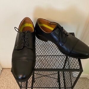FLORSHEIM Midtown Cap Toe Oxfords, Black. Size 11D